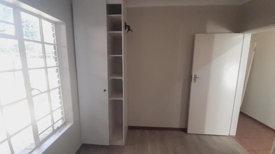 5 Bedroom Property for Sale in Ifafi North West